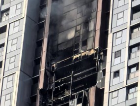 【深度】深圳悦府二期爆燃事故背后：亲历者、赔偿难题和超高层建筑反思|界面新闻 · 地产